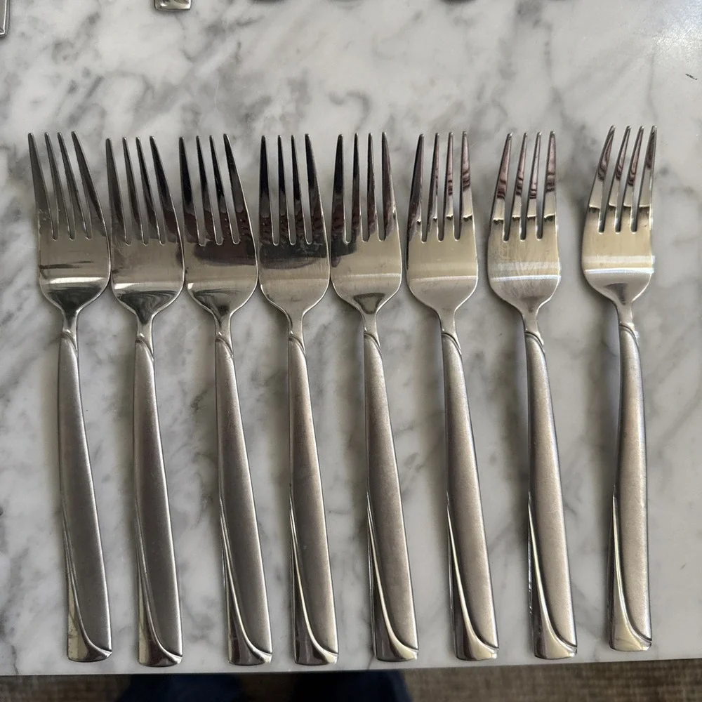 Oneida madeline stainless